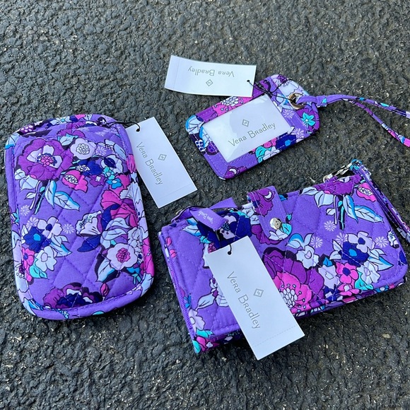 Vera Bradley Handbags - NWT Vera Bradley 3-piece Set- Smartphone Wristlet, Luggage ID, and Eyeglass Case